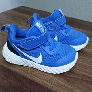 Nike toddler shoes